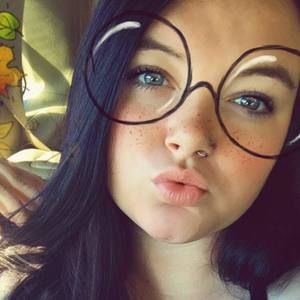 Meet your Posher, Destiny